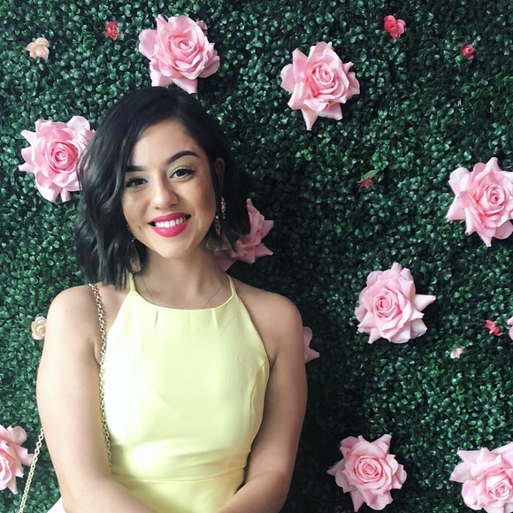 Meet your Posher, Coraima - Picture 3 of 5